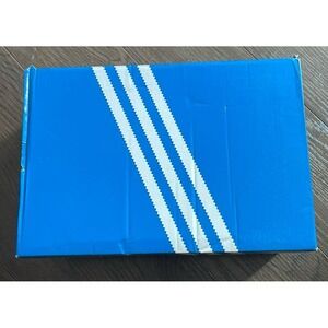 Adidas empty‎ shoe box